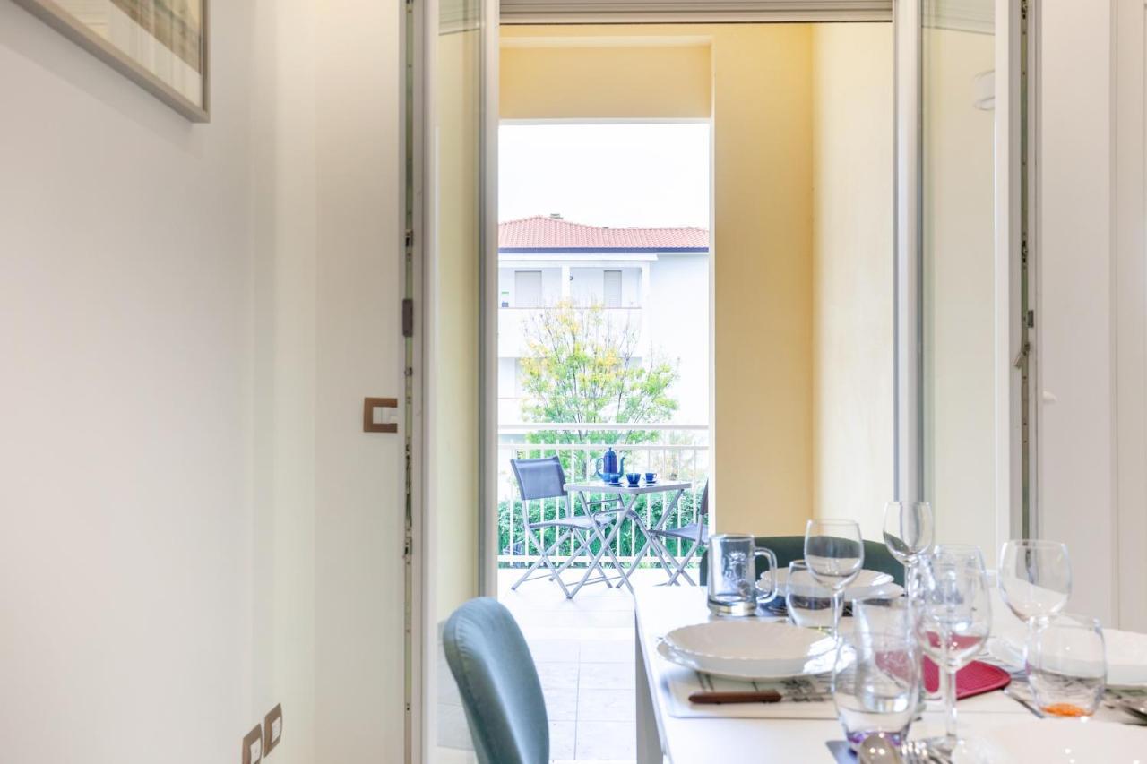 Seaside Flat With Swimming Pool And Private Parking Apartment Calambrone Exterior photo