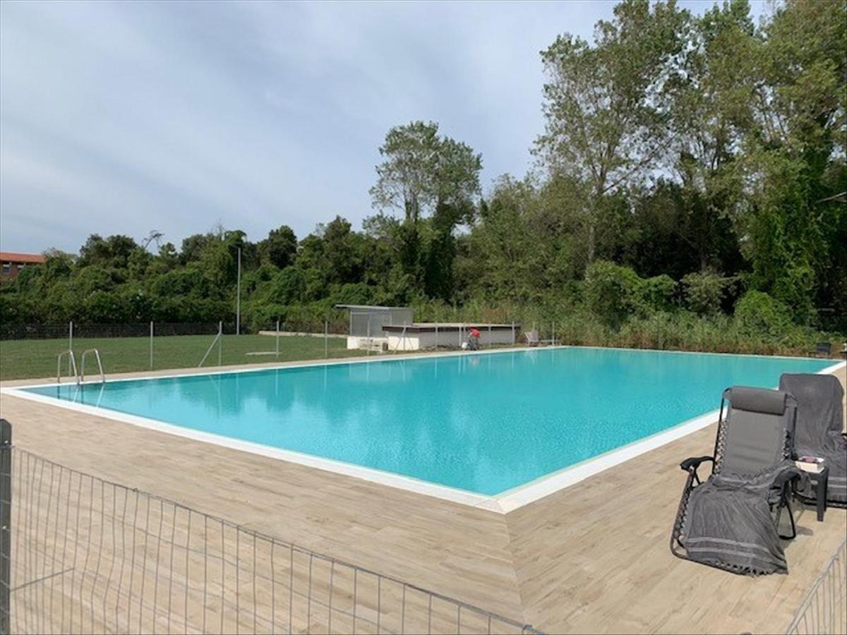 Seaside Flat With Swimming Pool And Private Parking Apartment Calambrone Exterior photo